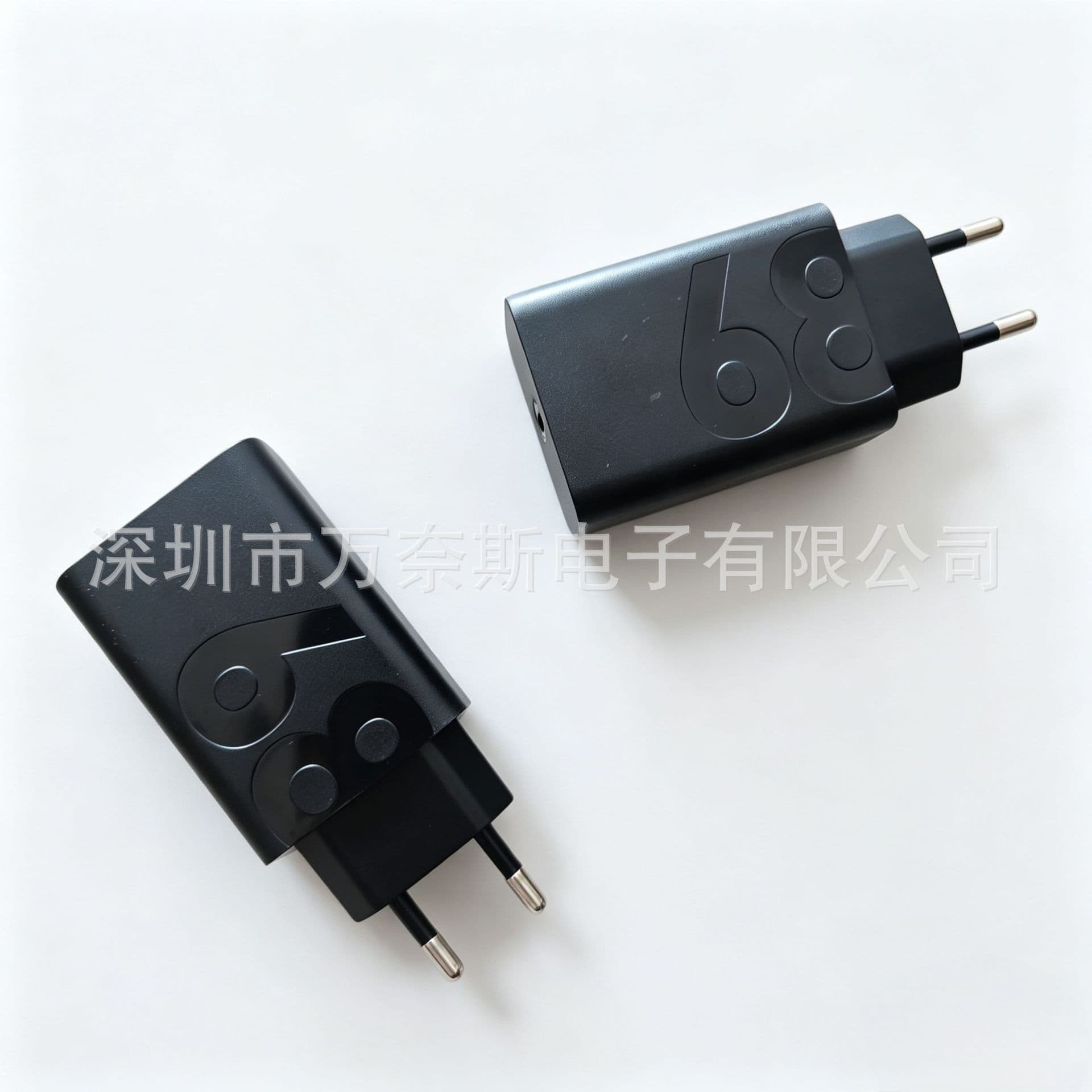 Suitable for Motorola 68W single C mobile phone charger European standard TYPE-C fast charging charger 68W charging head