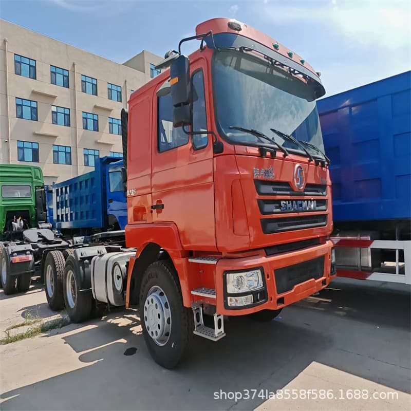 Sinotruk tractor units exported to Africa; Shaanxi Automobile Delong F3000 tractor units; port semi-trailer tractor units.