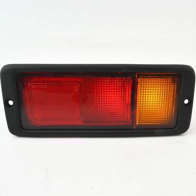 Applicable to Pajero V31V32 V33 V43 Cheetah Ranger Black King Kong rear bumper light rear fog light rear bar light