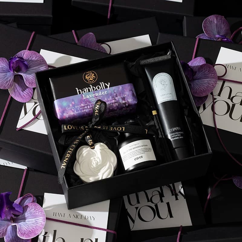 Teacher's Day Gift Souvenir for Company Clients and Employees, Small Budget, Practical Mid-Autumn Gift Box for Hotels and Beauty Industry
