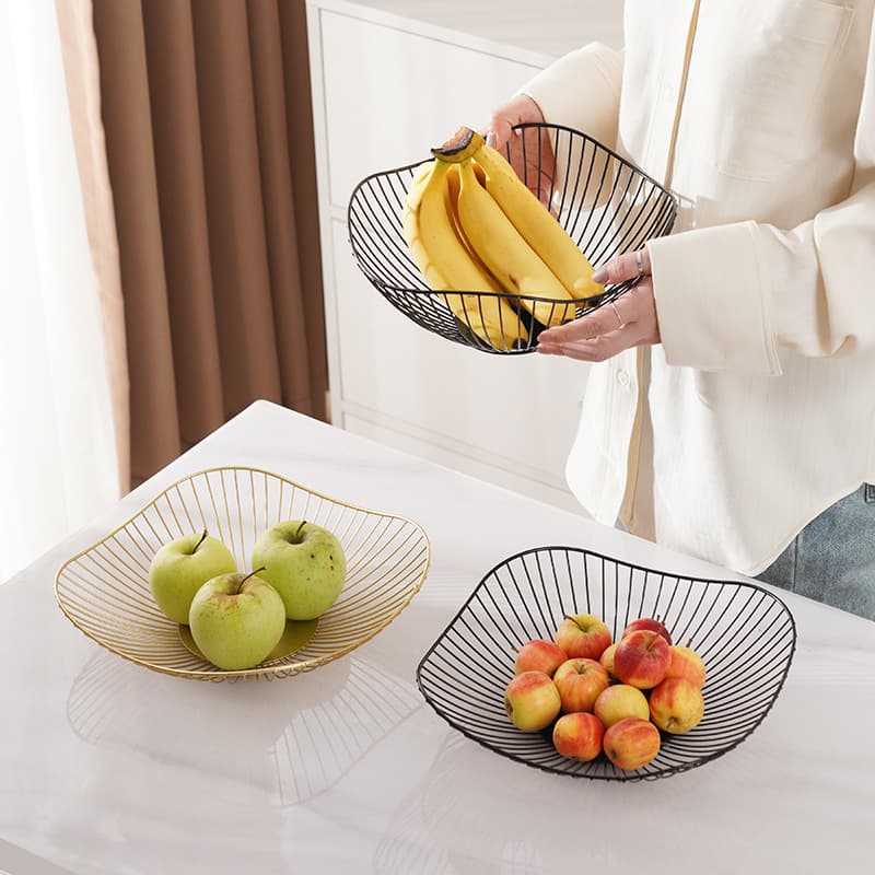 Nordic Ins Style Wrought Iron Fruit Basket, Minimalist Storage Basket, Creative Living Room Decor for Home Candy and Snack Serving