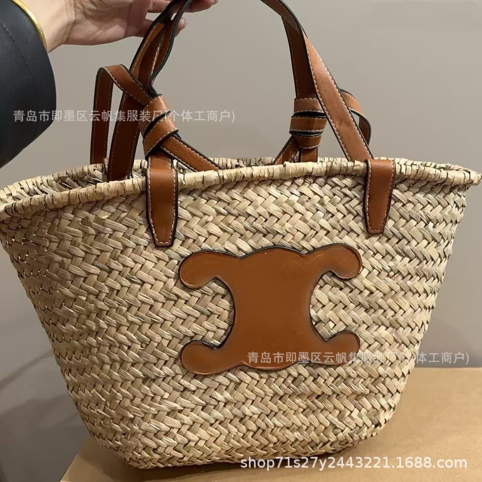Hot selling beach straw retro portable large-capacity vegetable basket woven bag commuter handbag bamboo woven rattan women's bag