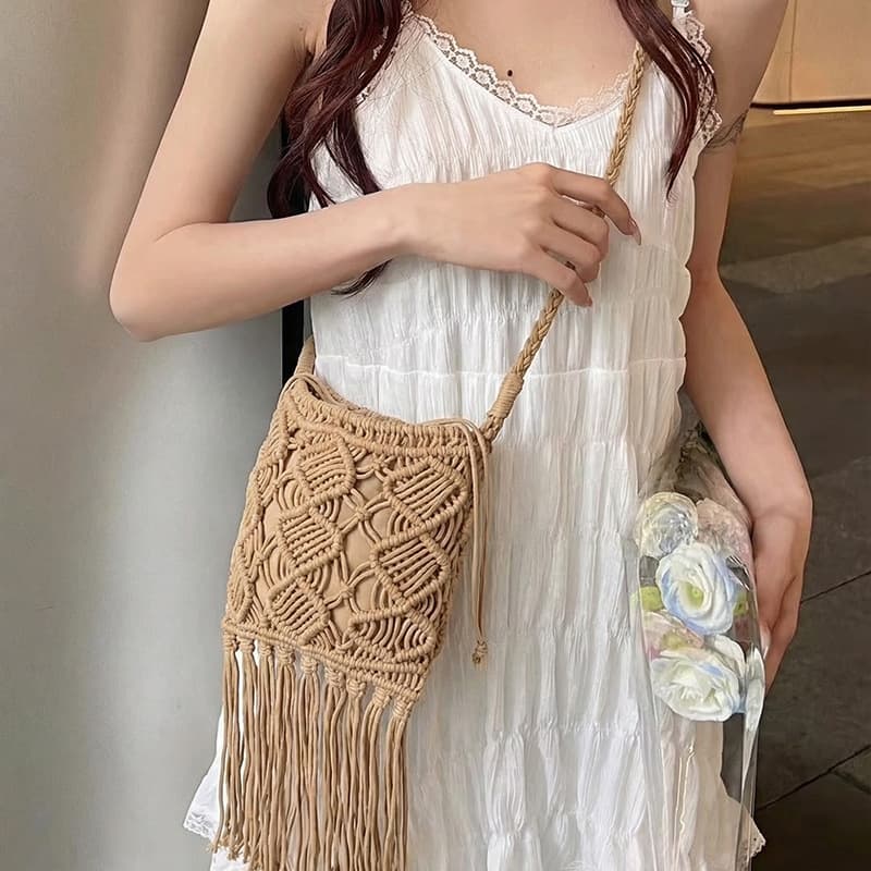 Cross-border Hollow Woven Women's Bag 2026 Bohemian Style Summer Tassel Shoulder Bag Travel Vacation Beach Bag