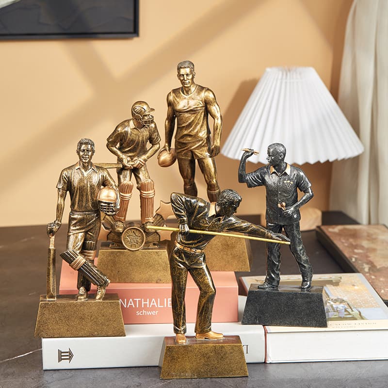 New American Sports Resin Figurine Sculpture Office Desktop Decorations Alcohol Cabinet TV Cabinet Design Award Trophy