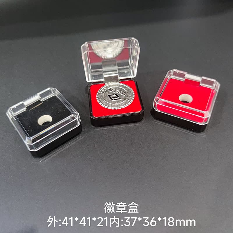 4*4 badge box. Badge packaging box. Square rectangular transparent badge box. Badge gift box. Storage