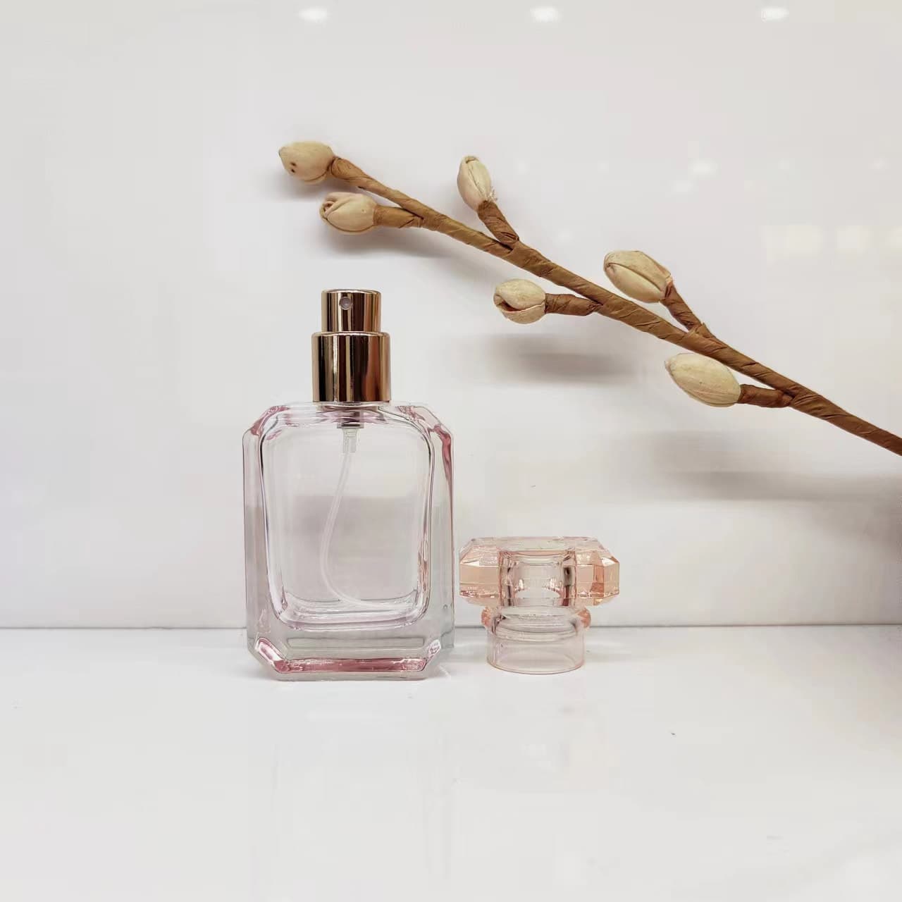 Premium Glass Perfume Bottle with Snap-On Spray Pump, 30ml Perfume Glass Bottle with Sarin Cap Pump and Middle Collar