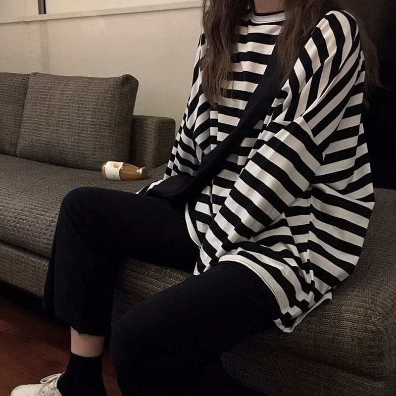 2025 Autumn New Arrival Harajuku Style Ins Trendy Black and White Striped Early Fall Loose Long-Sleeve T-Shirt for Female Students