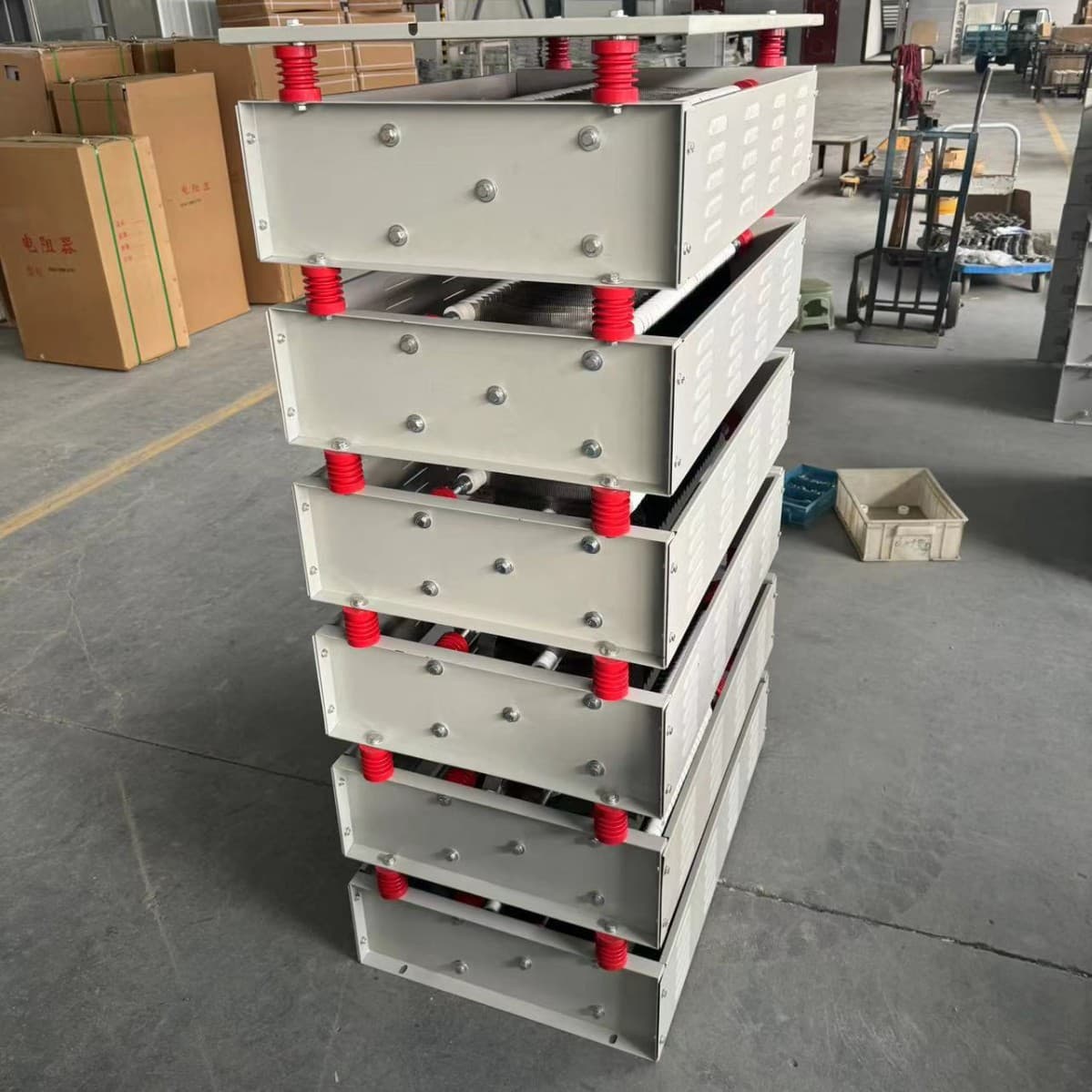 Lubay Electric neutral point grounding resistor 10KV-400A-10 made of high-temperature alloy with strong corrosion resistance.
