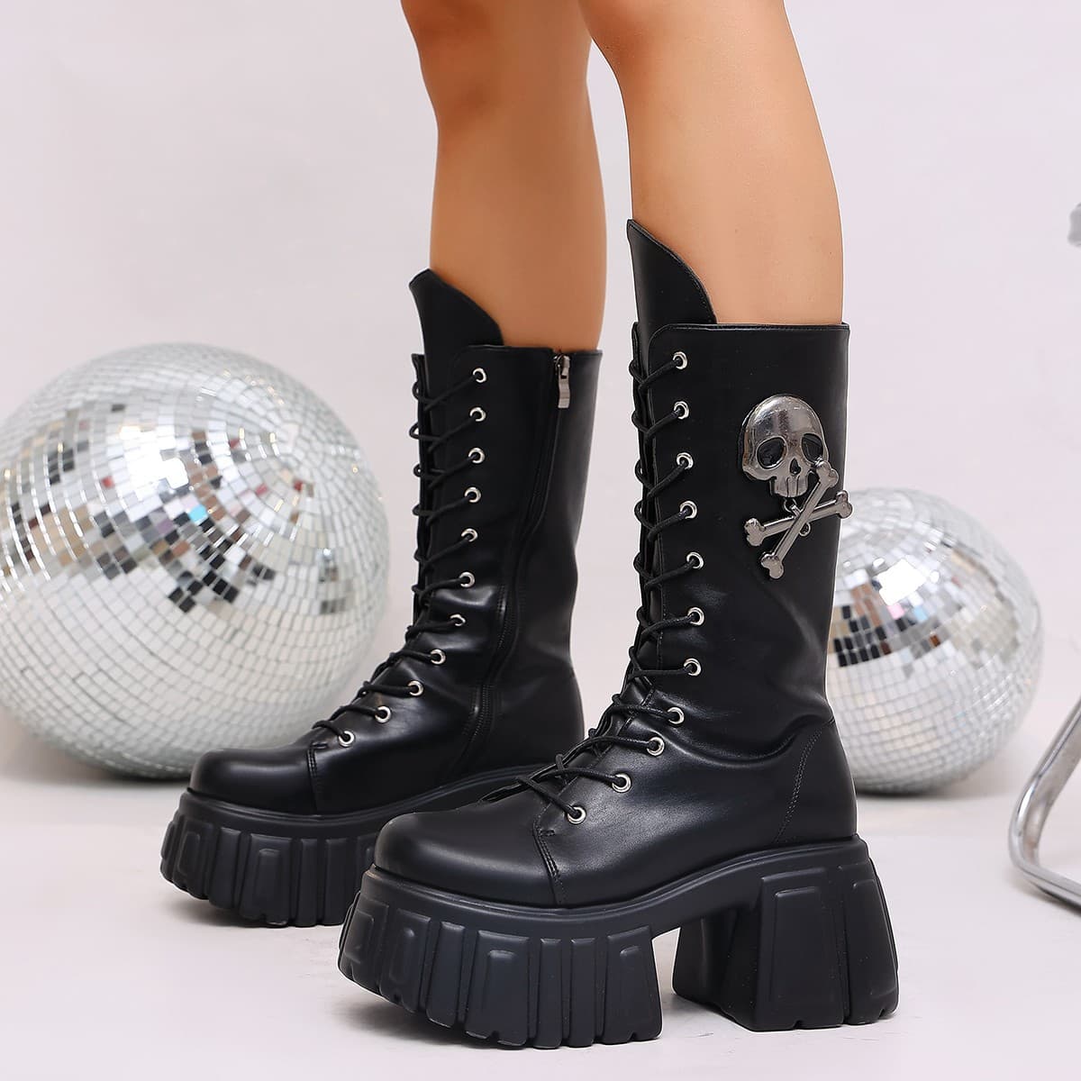 New European and American large size punk motorcycle boots female internet celebrity handsome thick-soled metal workwear Martin mid-calf military boots wholesale