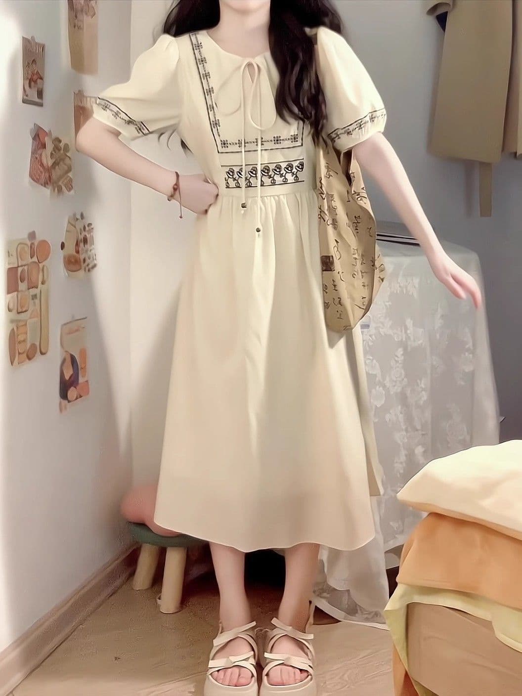 Maternity nursing dress, summer fashion sweet school style, waist shaping, retro embroidery, trendy feeding dress.