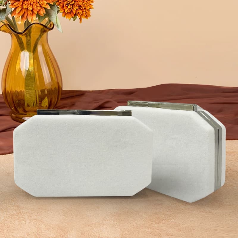 Cross-border wholesale new clutch bag spring and summer celebrity white bag dinner bag dress bag banquet bag female small bag