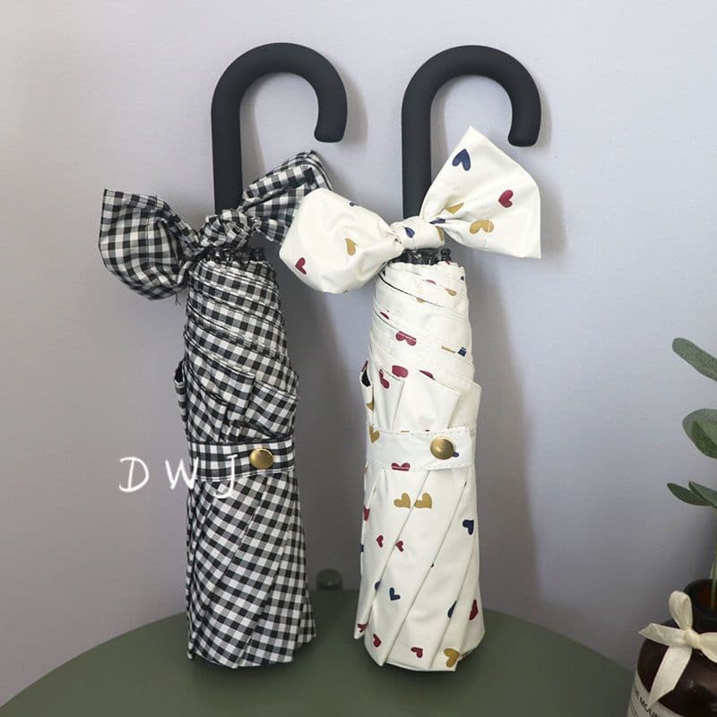Grid Print Curved Handle Folding Umbrella for Rain and Sun, Unisex, Student Triple Fold, Sunscreen and Light Blocking, Wholesale