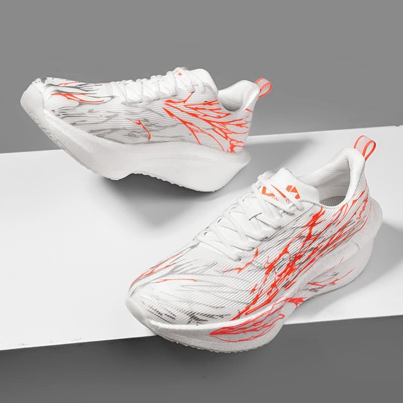 Cross-border carbon plate running shoes, lightweight and cushioned, marathon wear-resistant casual sports shoes for men and women, couple style