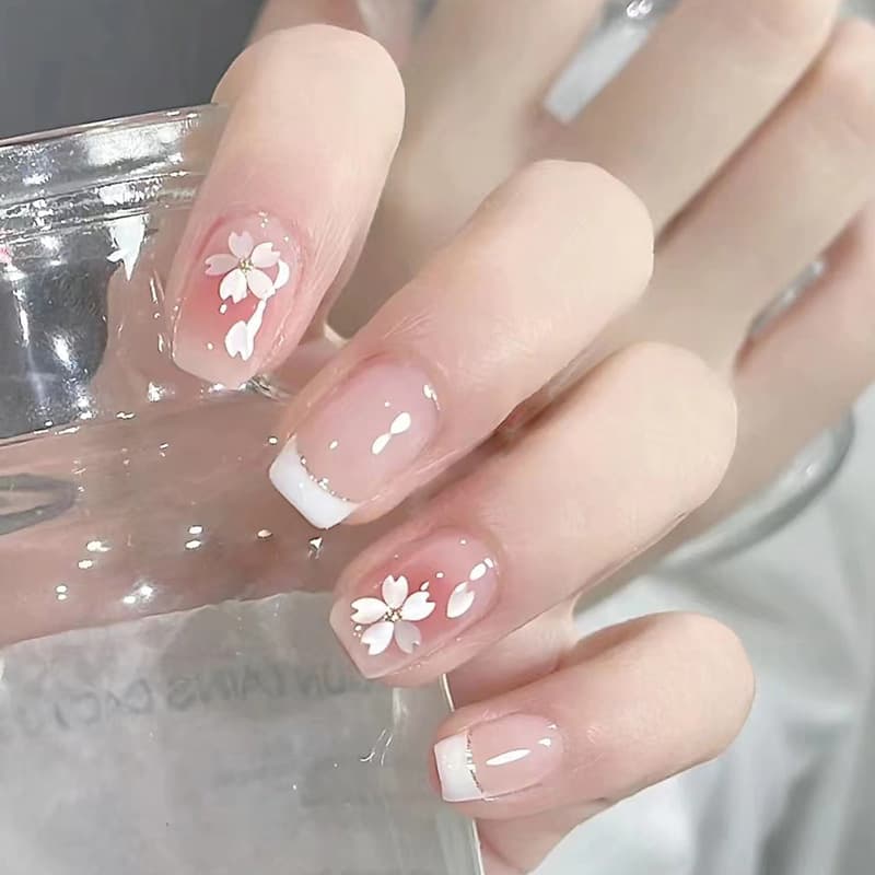 Press-On Nails Fresh Light Style Nail Tips French Blush Cherry Blossom False Nail Stickers with Rhinestones Pink Cute Girly Style