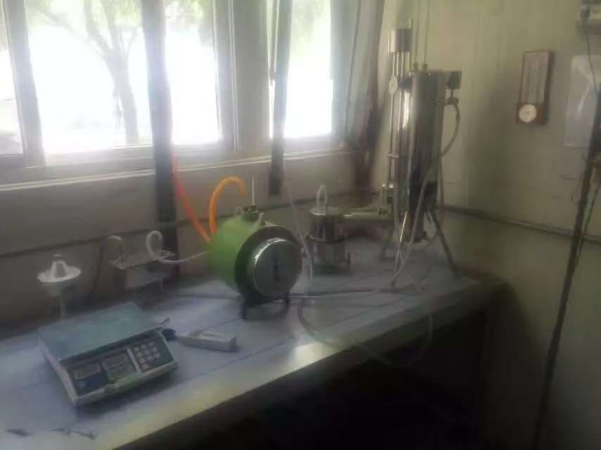 Precision flow-type calorimeters