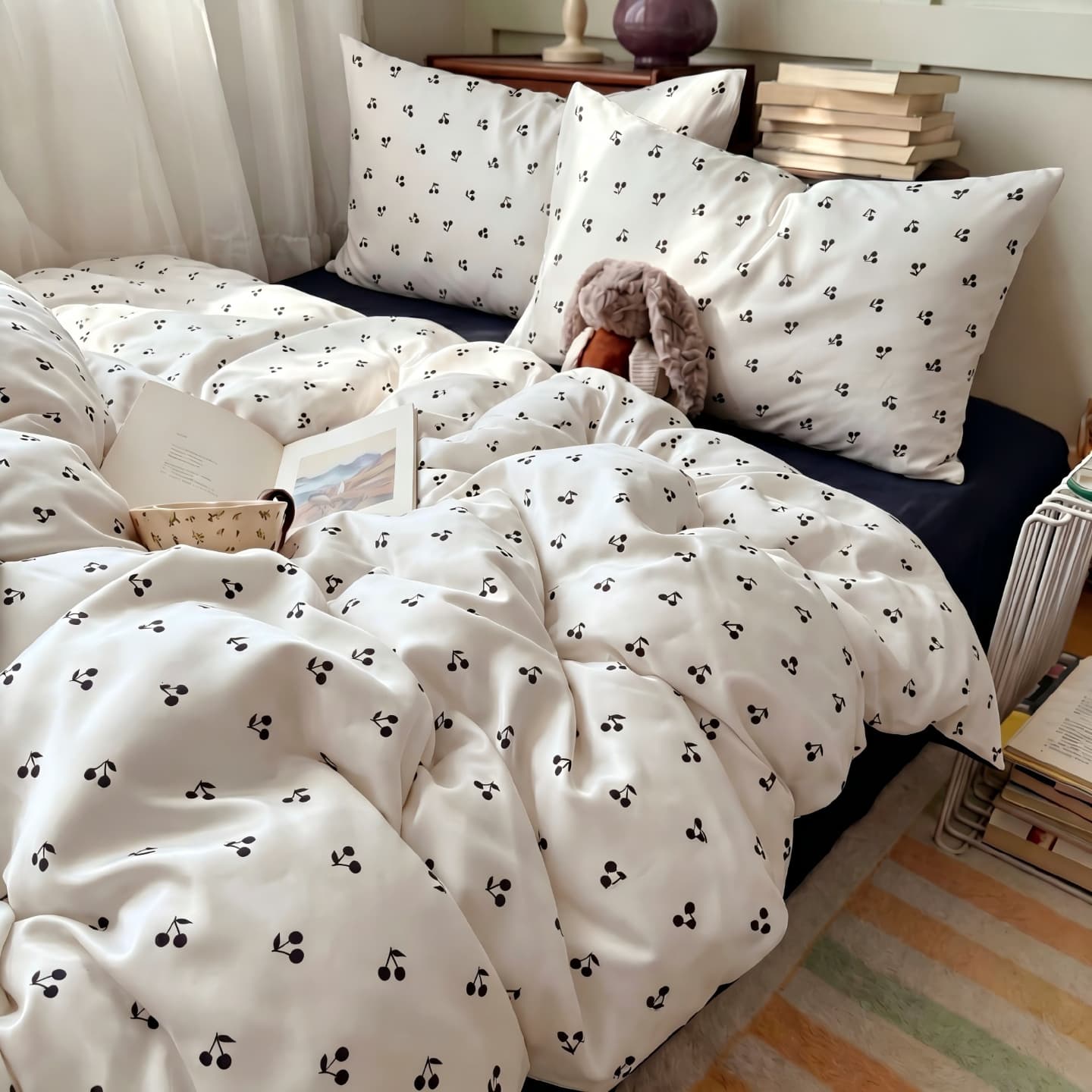 Skin-friendly Printed Ice Silk Bedding 4-Piece Set, Summer Cooling Silky Smooth Fitted Sheet, Duvet Cover, 3-Piece Bedding Set