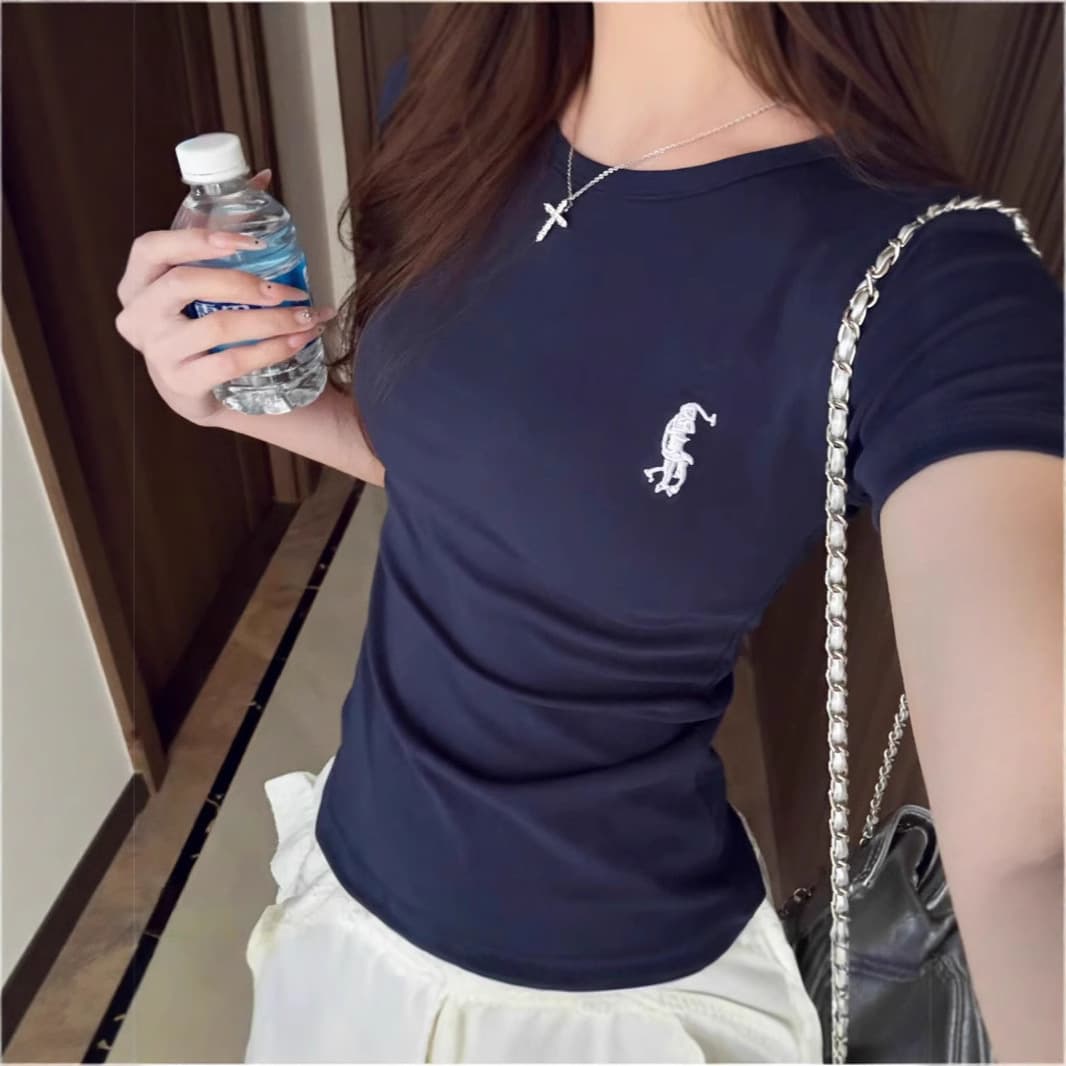 Slim Fit Short Sleeve Crew Neck T-Shirt Embroidered Design Versatile Style round Neck Top for Summer Fashionable Casual Wear