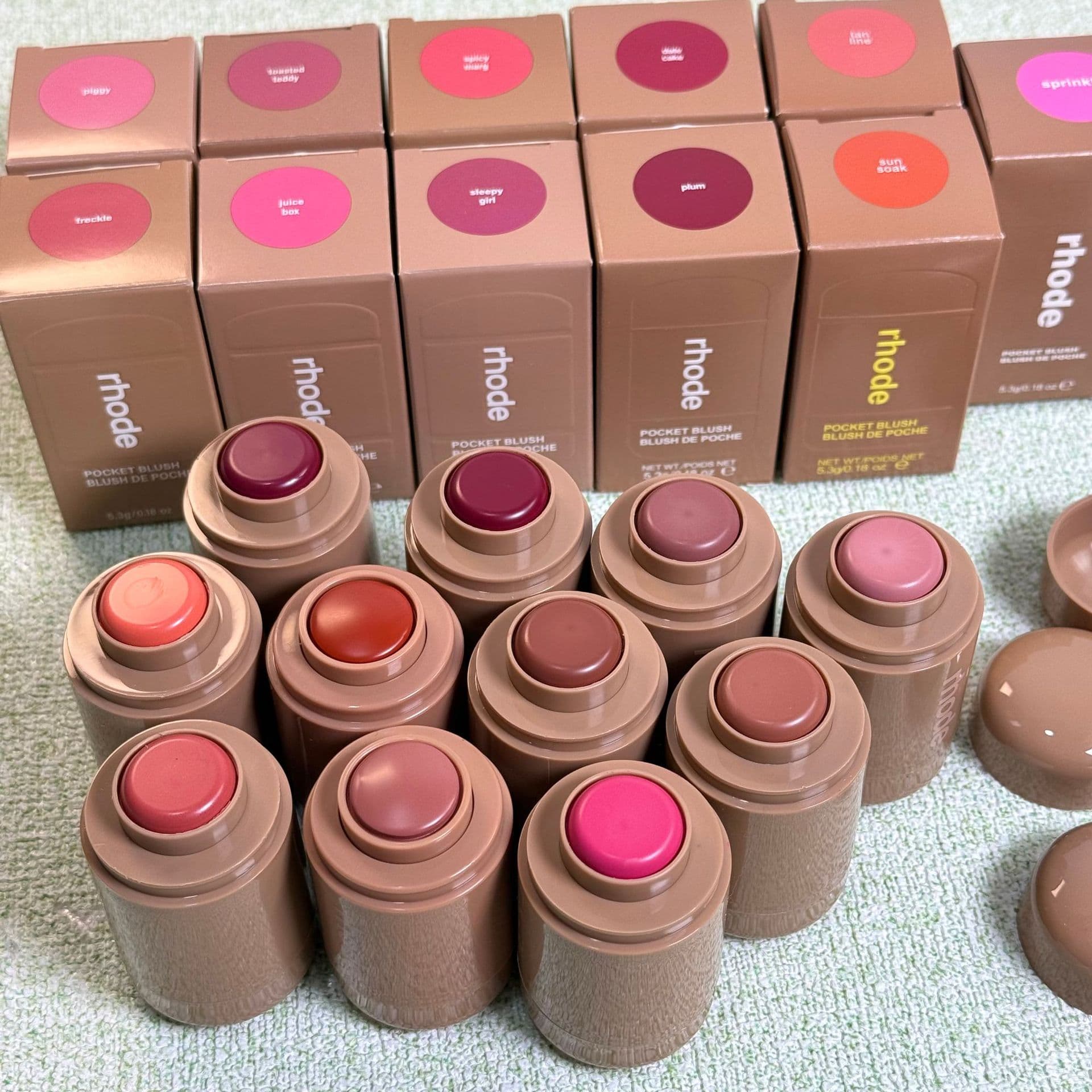 Cross-border Hailey Bieber Rhode Skin Blush Stick for Lips and Cheeks Piggy/Freckle Blush