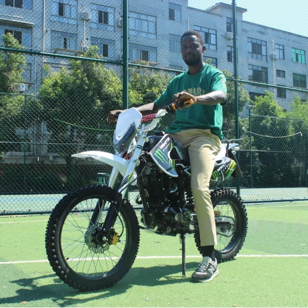 High-Configuration Dual-Seat Off-Road Motorcycle for Large Off-Road Terrain Racing, 150CC High-Configuration All-Terrain