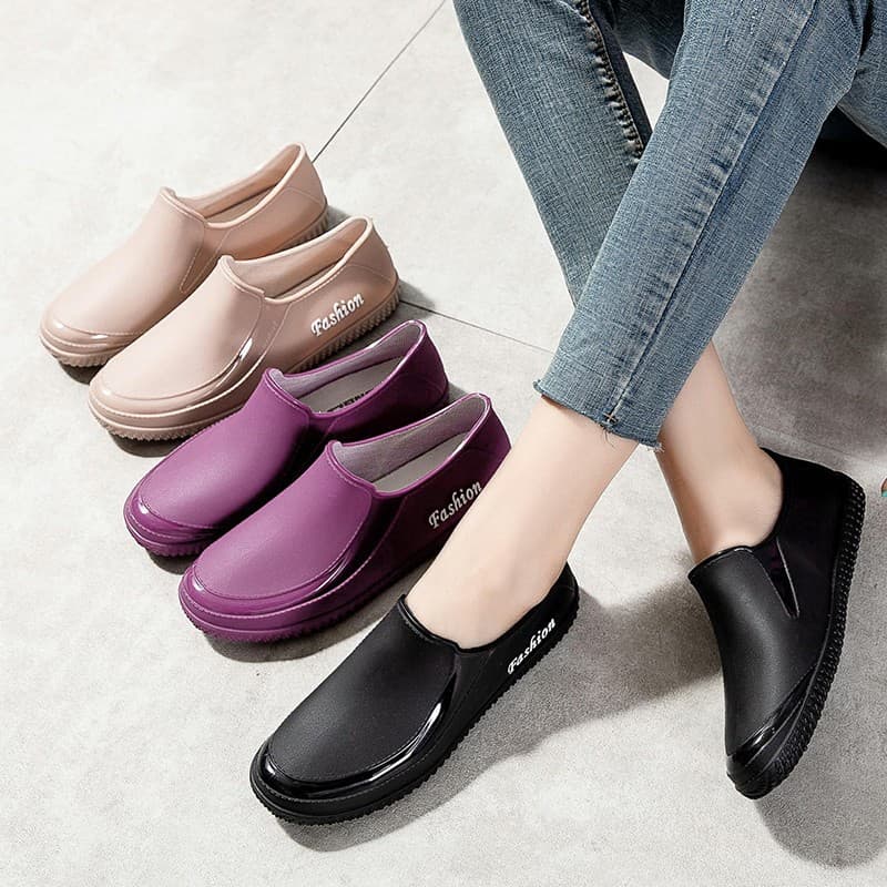 Women's Shallow Ankle Rain Boots for Spring and Autumn, Waterproof Slip-Resistant Flat Sole Rain Boots, All-Season Durable Car Wash Kitchen Work Rubber Shoes