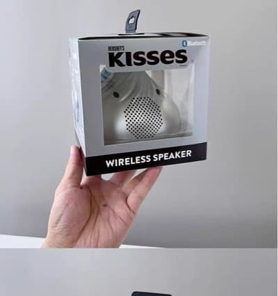 Amazon cartoon three-dimensional Bluetooth mobile audio romantic love Shenzhen speaker manufacturer red light Bluetooth 5.1