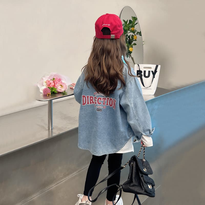 Stylish long-sleeved denim jacket/shirt for big kids, girls' shirt, children's spring 2025 new arrivals.