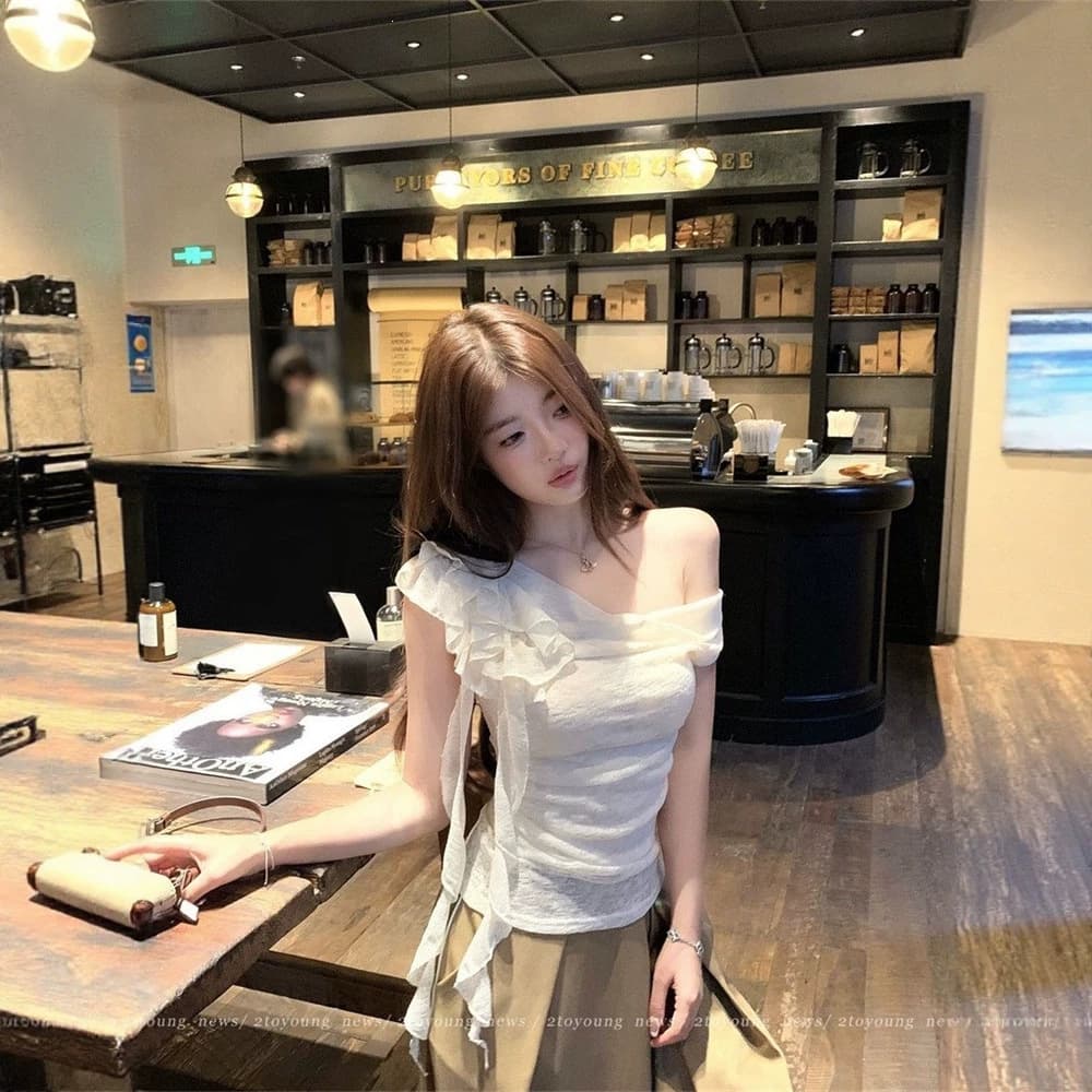Fashionable French style pure lust wind ribbon off-shoulder short-sleeved summer slimming temperament foreign style versatile top trendy ins