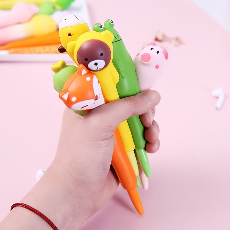 Stress relief vent pen, slow rebound gel pen, soft and cute girl heart toy pen, cartoon creative student pen