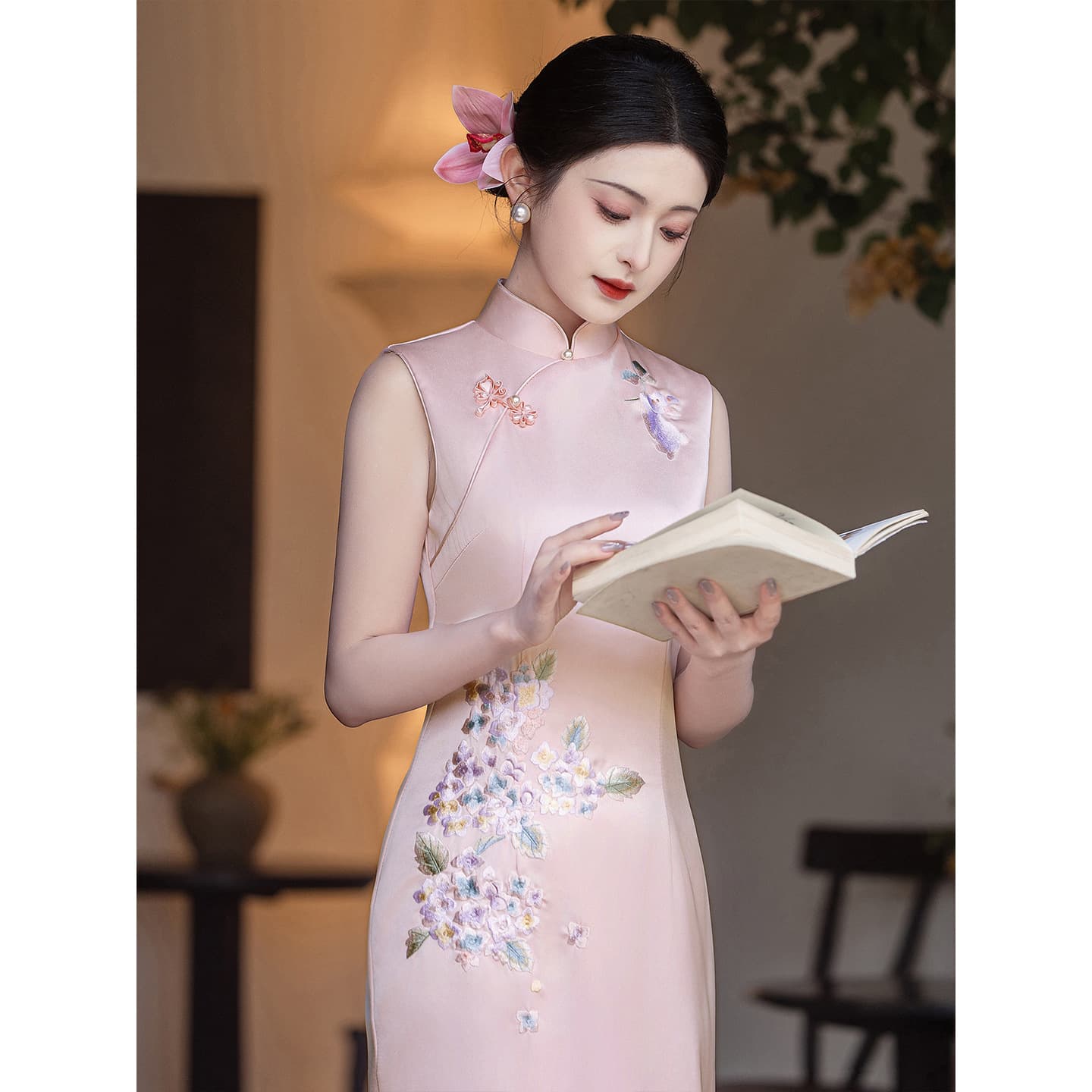 High-End Embroidered Pink New Chinese-Style Cheongsam Dress 2026 New Women's Summer Sleeveless Wedding Gown Chinese Style