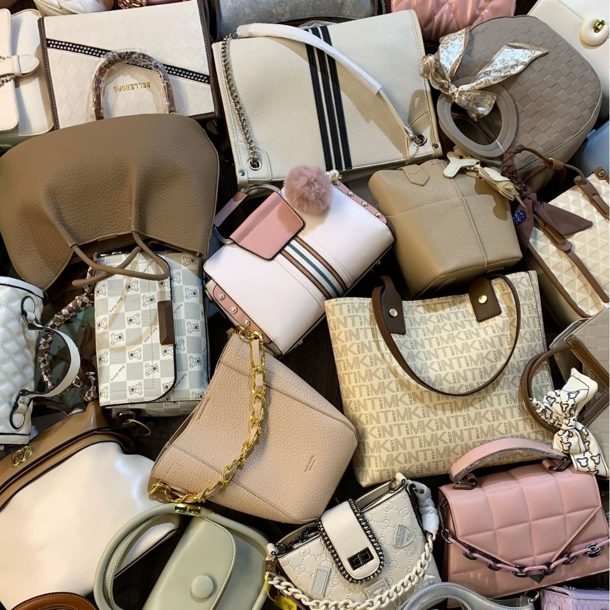 High-Quality Women's Bags Mixed Styles Foreign Trade Overstock Shoulder Crossbody Bags Cross-Border Wholesale Mixed Batch Clearance