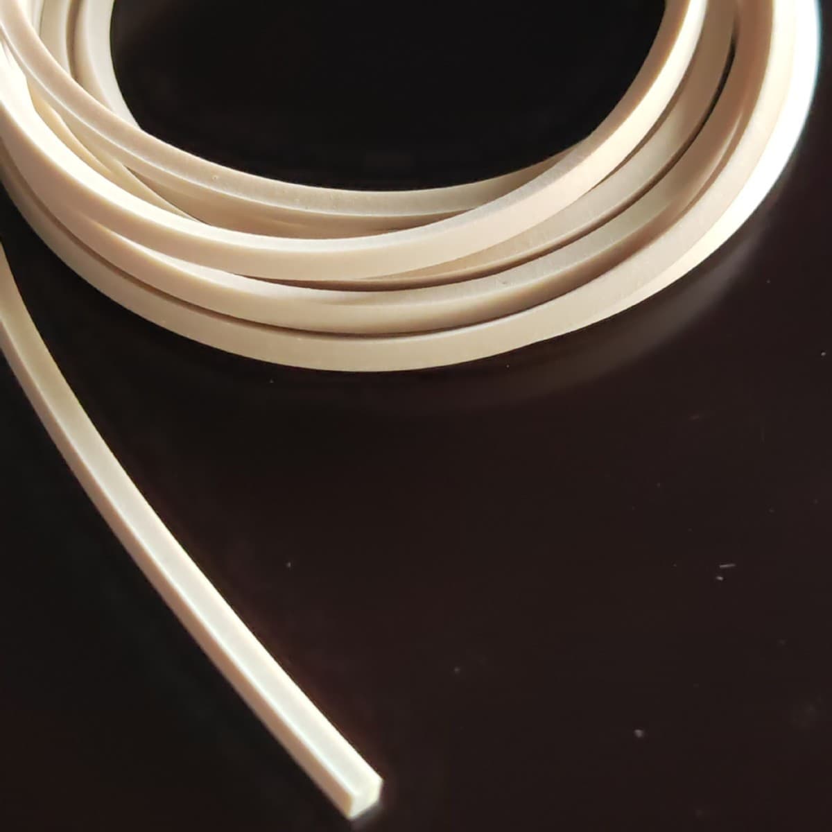 Factory Direct Natural Rubber Square Strip Round Elastic Band High Elasticity Apparel Hair Tie