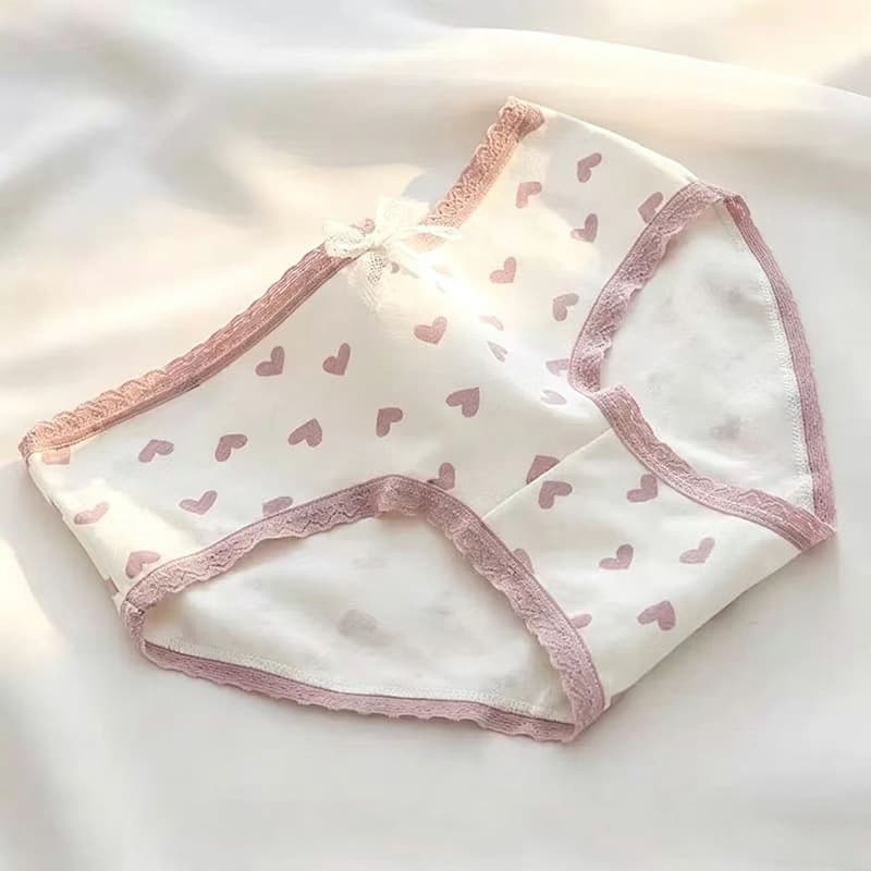 New Cotton Girls Panties Lavender Purple Heart Print Breathable Cotton Crotch Mid-Waist Women's Underwear Triangle