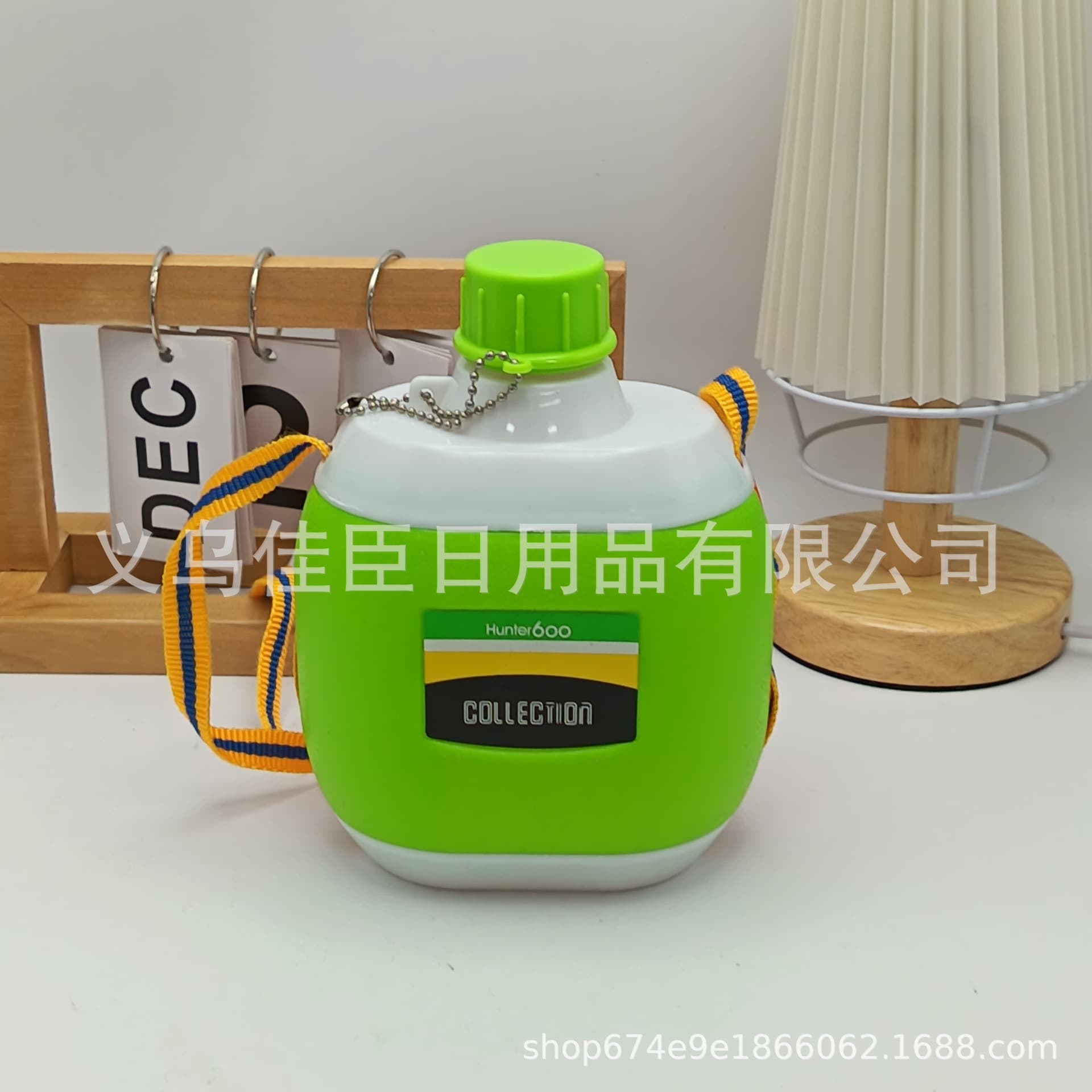 Export Product Single Shoulder Strap Kids Water Bottle Cartoon Water Cup Plastic Outdoor Sports Water Bottle with Cup