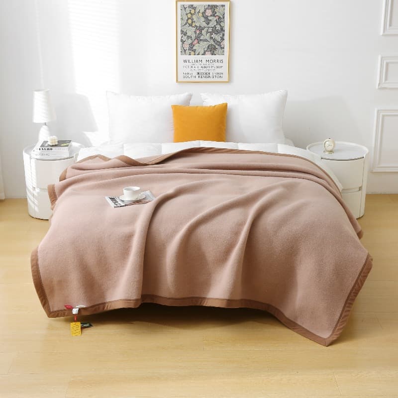 [Export Overstock] 100% pure wool blanket, warm and thick for bed, winter cover, nap, and office use