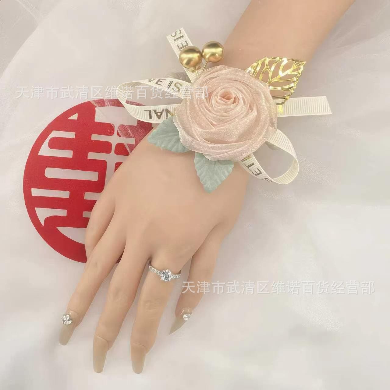 Wedding wrist flowers, bridesmaids, bridesmaids, souvenirs, brides, beautiful wrist flowers, fashionable and versatile wrist flowers, guests and VIPs
