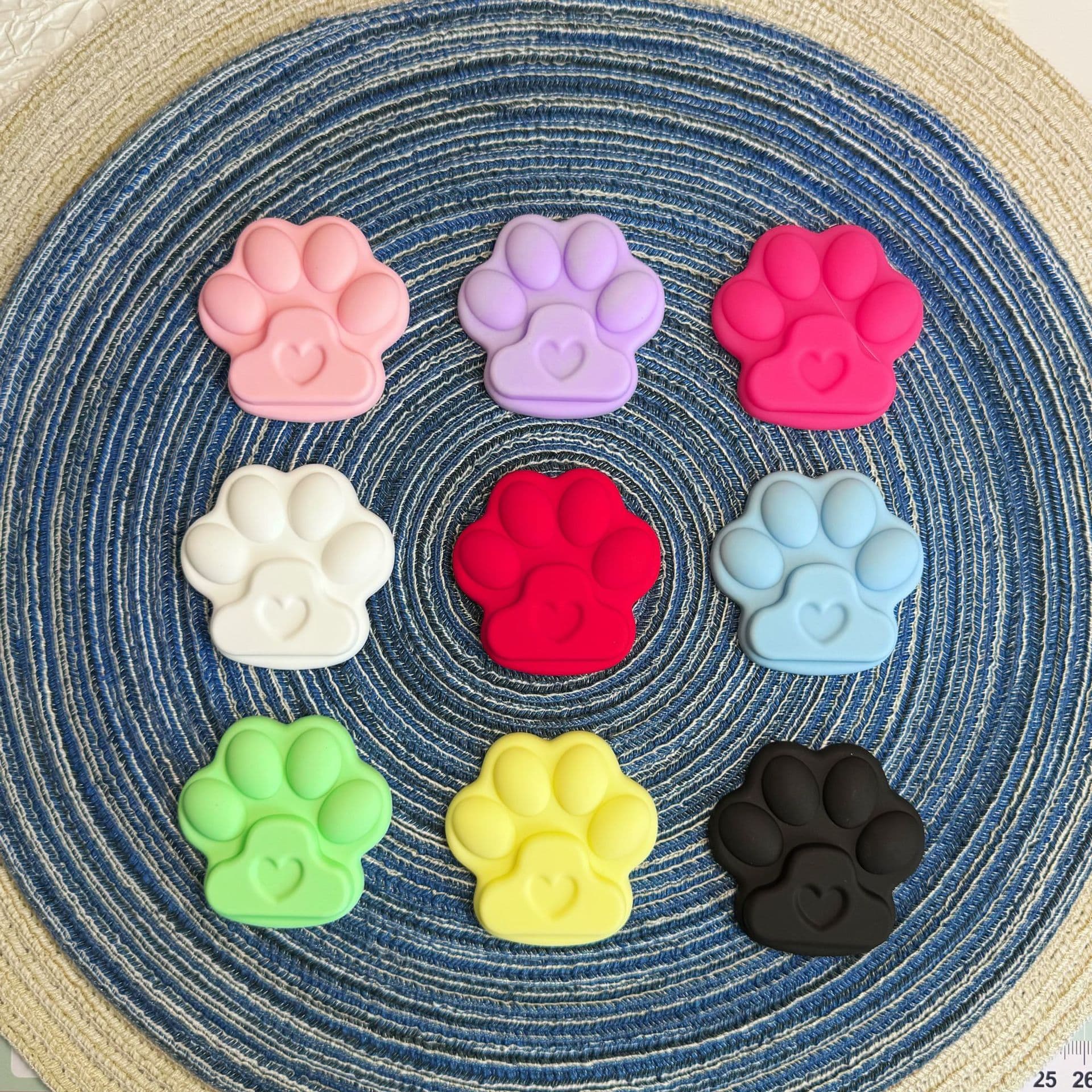 PVC soft silicone cartoon cute thick cat paw, big cat paw, home DIY accessories, mobile phone ornaments, stand, and jewelry.