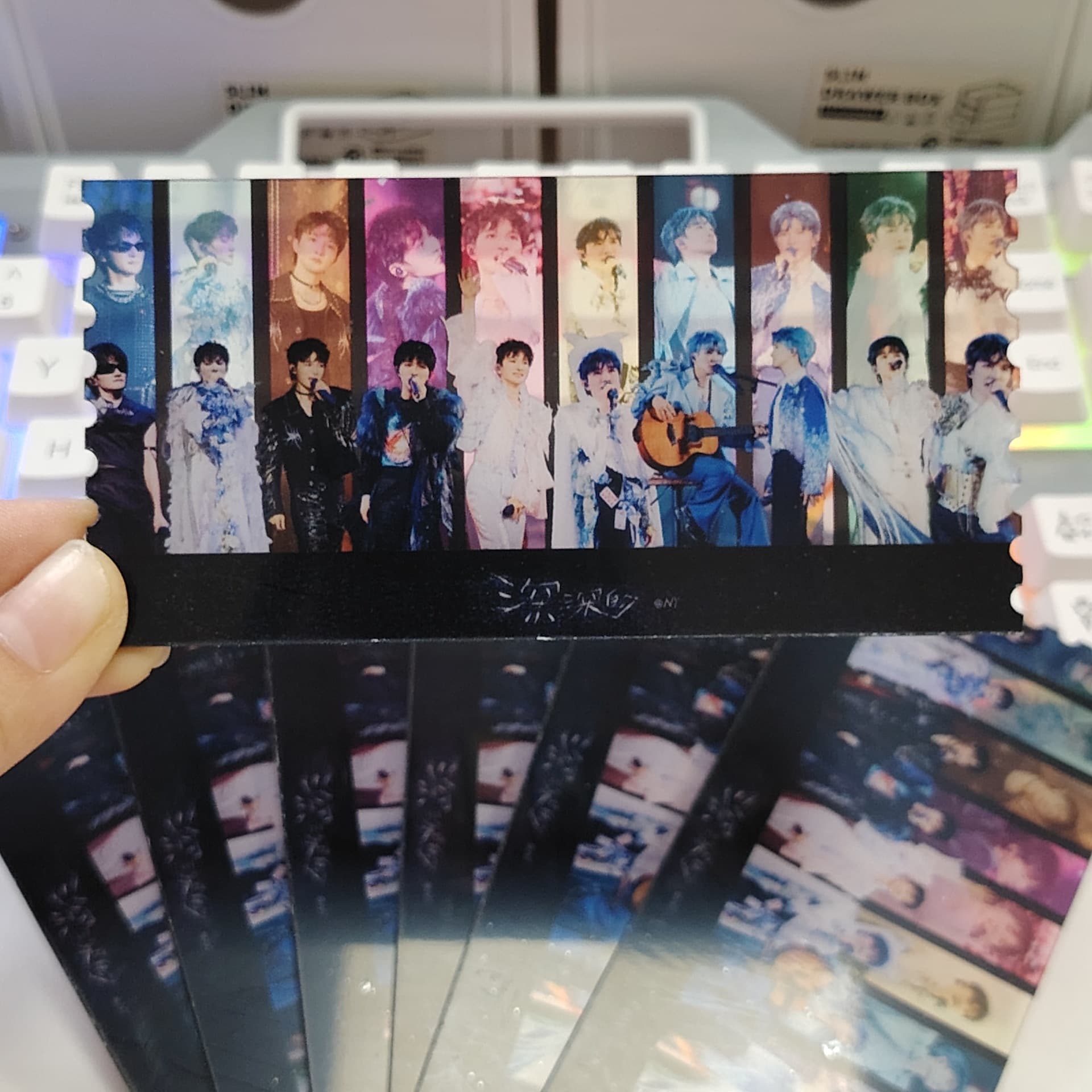 Xiaohongshu Same Style Acrylic Stained Glass Ticket Custom Stained Glass Ticket Transparent Card Support Fan Merchandise