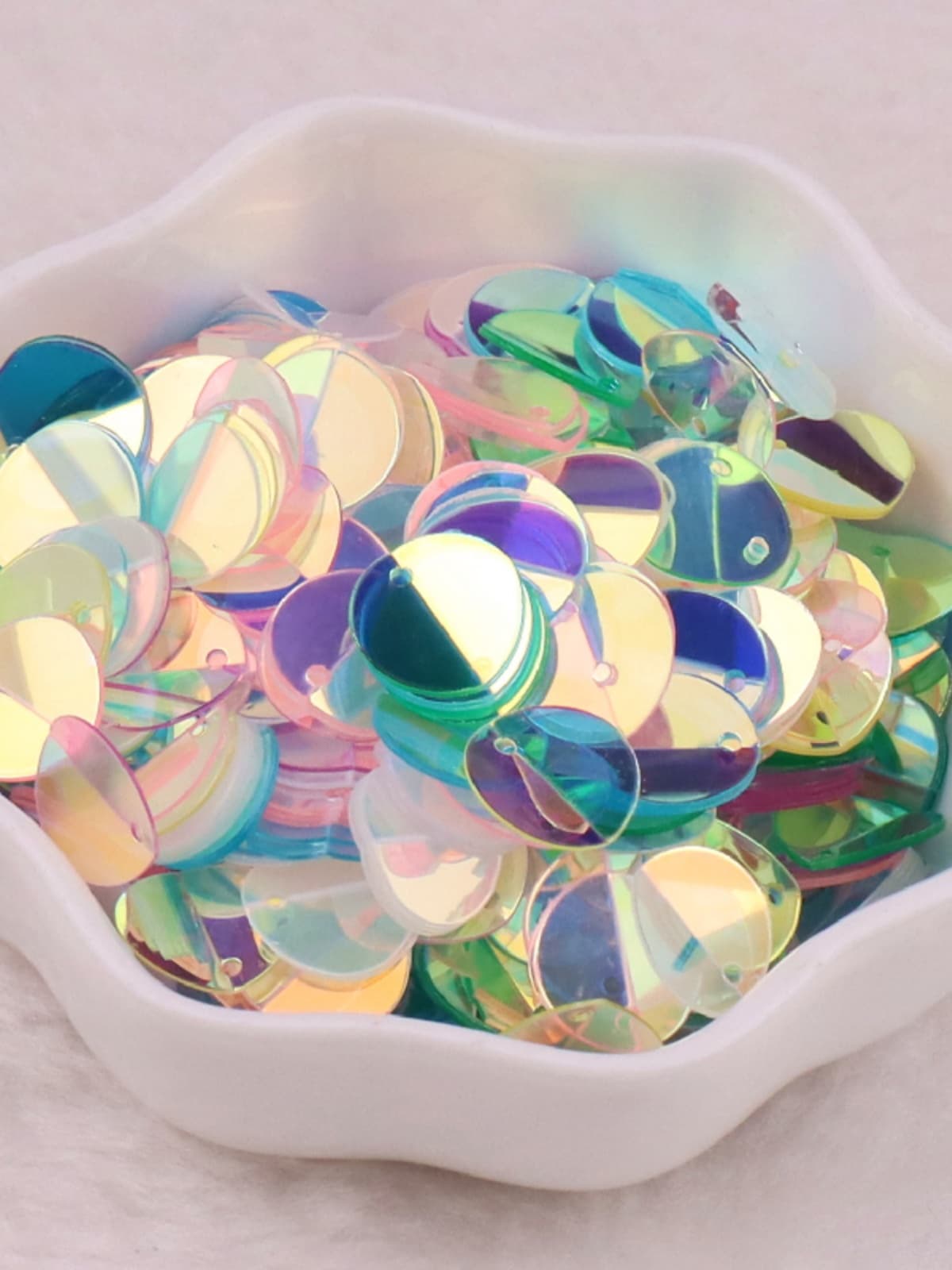 10mm Folded Sequin Fish Scale Round Edge Hole Sequins DIY Handmade Wedding Dress Accessories Bag Dance Costume Fabric