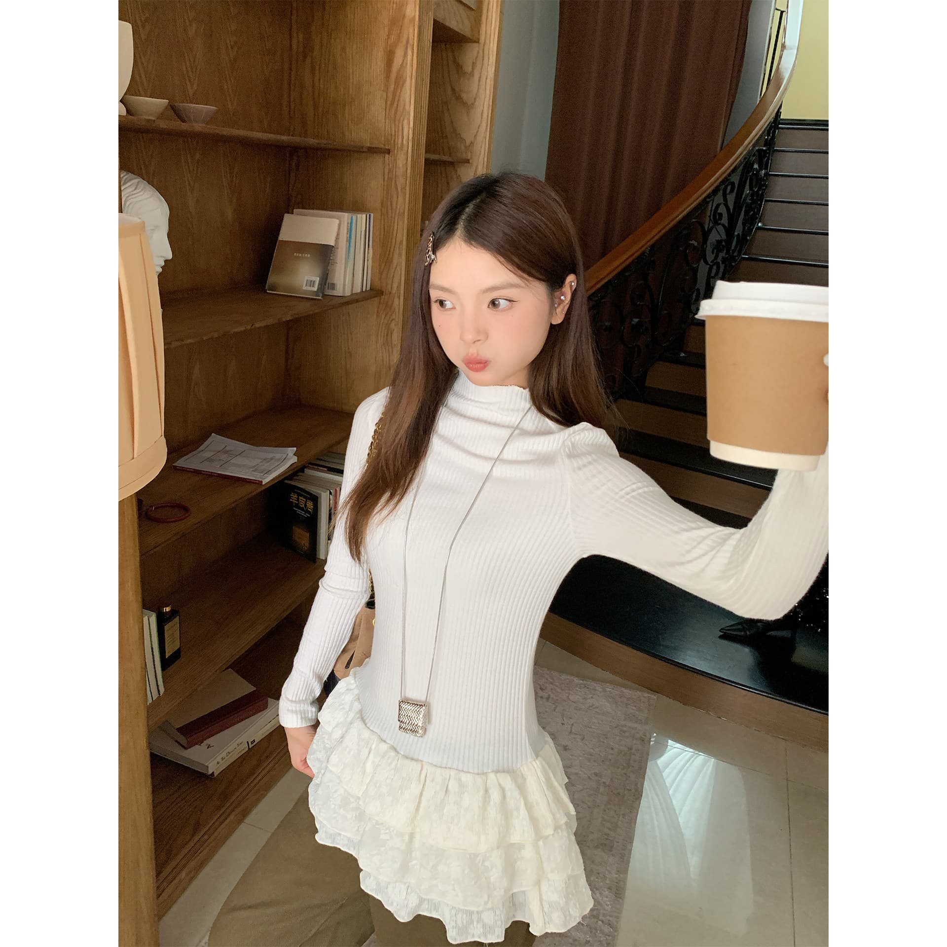 White Half Turtleneck Long Sleeve T-Shirt for Women Autumn Winter Lace Trim Layered Slim Fit Base Layer Waist-Cinching Top
