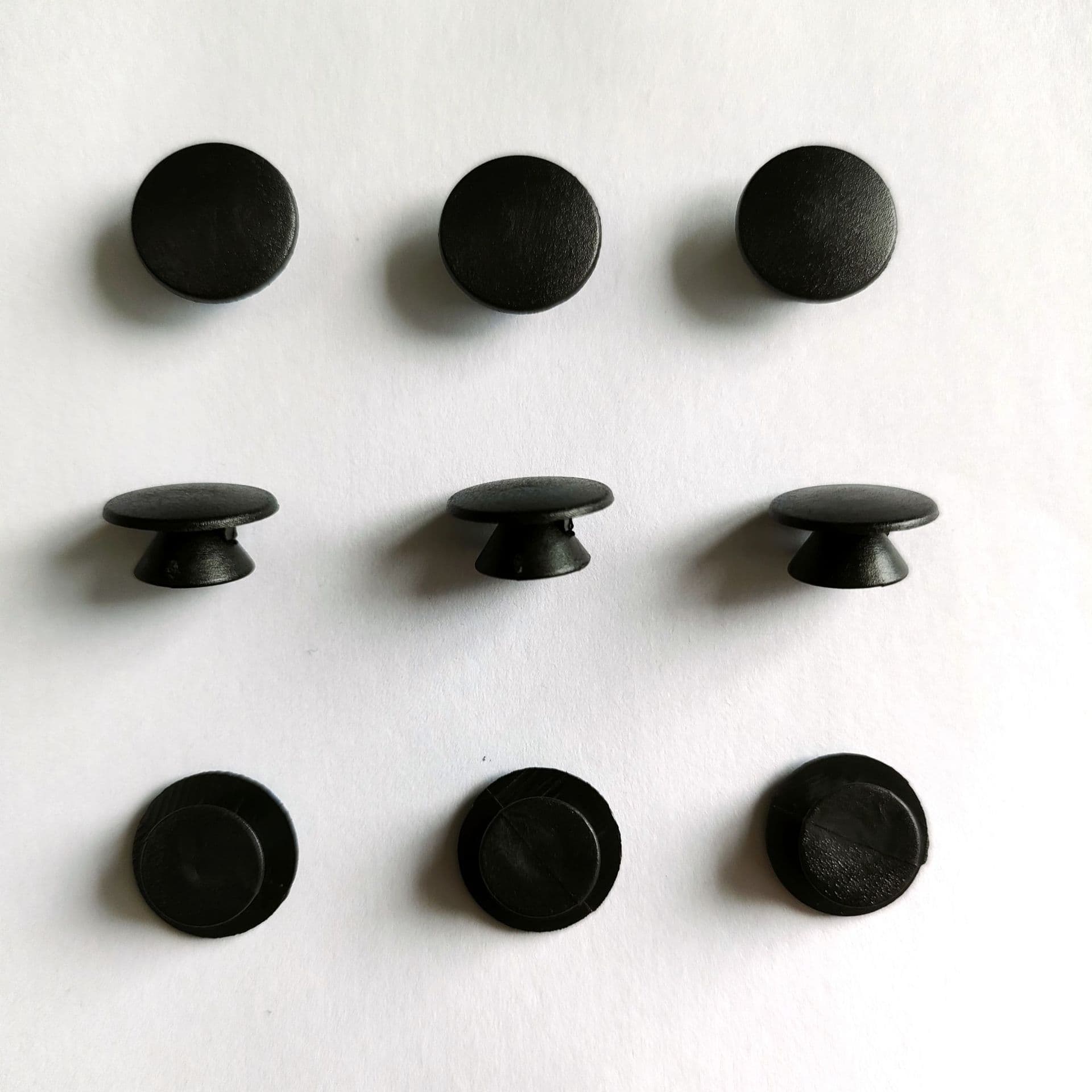 Clogs with tapered buckles, floral sole buckles, decorative buckles for clogs, garden shoe buckles, and drip-molded buckles.