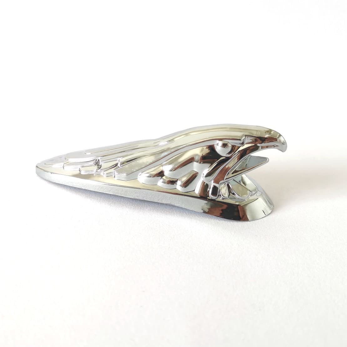 Motorcycle/Electric Vehicle Retro Car Modification Front Fender Decoration Eagle Head Sand Barrier Water Deflector Electroplated Eagle Head