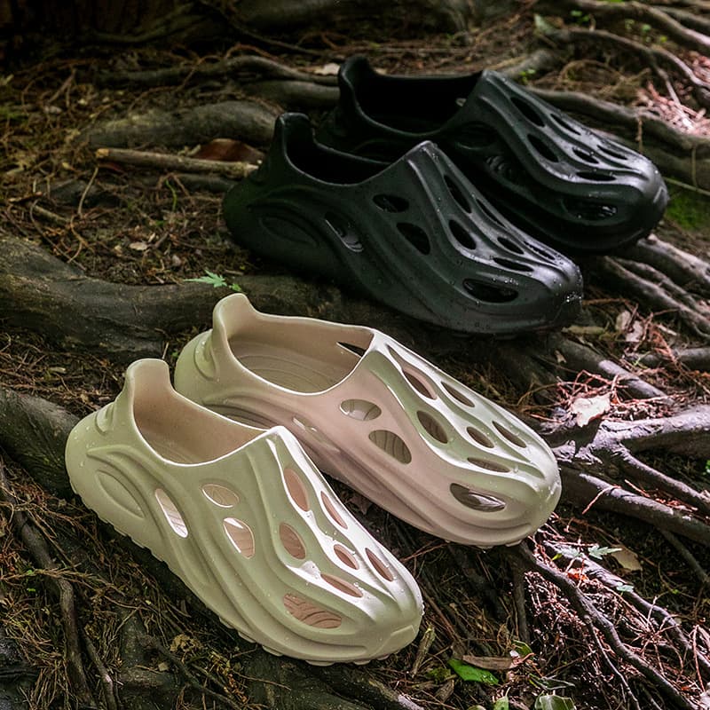 2026 New Men's Wear-Resistant Driving Clog Sandals Summer Anti-Slip Tire Water Shoes Wading Breathable
