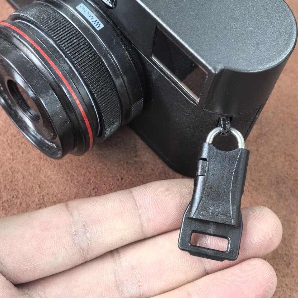 Click Camera Strap Quick Release Buckle, Quick Mount Wrist Strap Tail Buckle, Compatible with Sony Fuji DSLR Nikon Mirrorless Camera Straps