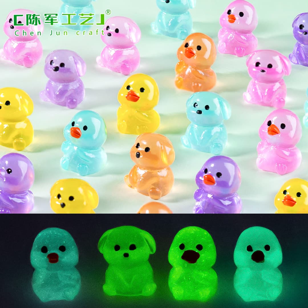 Mini Creative Cute Glow-in-the-Dark Puppy and Duckling Dollhouse DIY Decoration Blind Bag Accessory Figurine