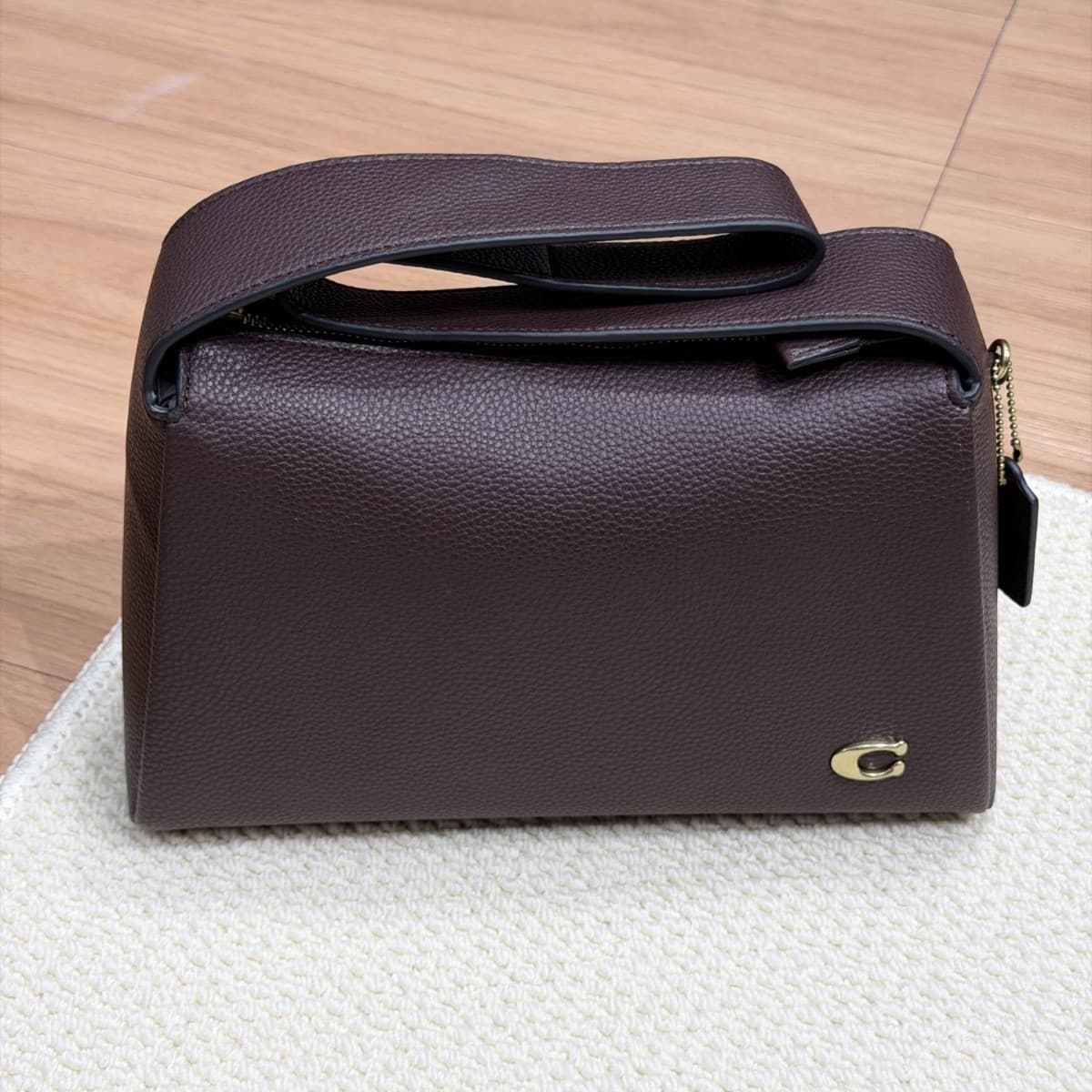 Koujia 2026 New Style Simple Soft Pebble Grain Tofu Bag Fashionable Versatile Handbag Women's Shoulder Crossbody Small Bag