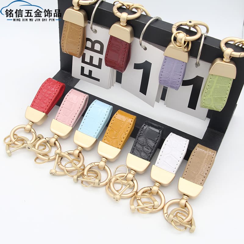 Mini Crocodile Leather Car Keychain Exquisite Bag Accessory Cute Keychain Adorable Gift for Women Wholesale