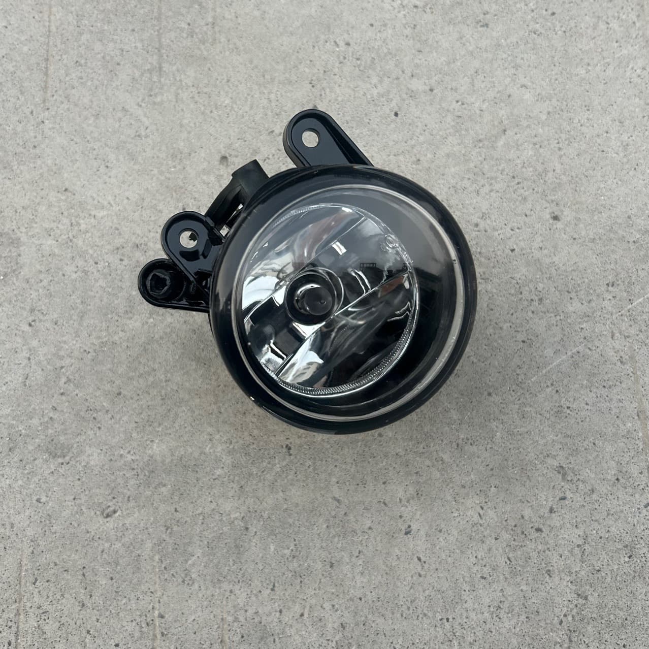 Fits Volkswagen Golf 5 GTI Jetta MK5 Front Bumper Fog Light Driving Light Bar Light Headlight