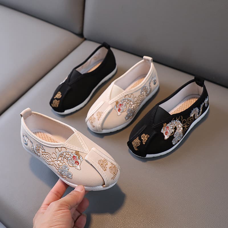 Boys' Hanfu Shoes, Old Beijing Cloth Shoes, Handmade Chinese Ethnic-style Student Ancient Costume Vintage Spring/Summer Children's Embroidered Shoes
