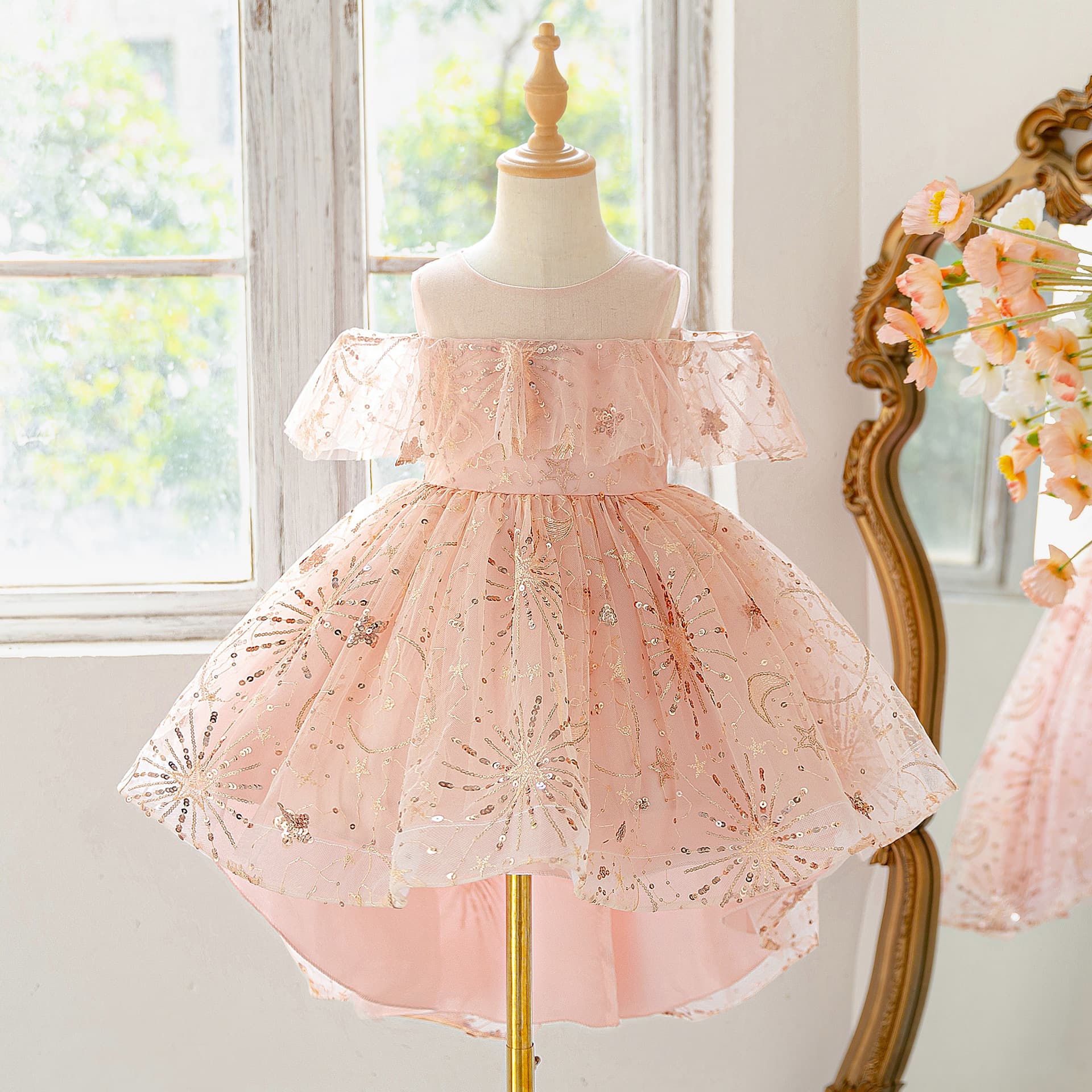 New Cross-border Girls' Dress Sequined Embroidered Tulle Train Dress One-shoulder Children's Princess Dress Wholesale