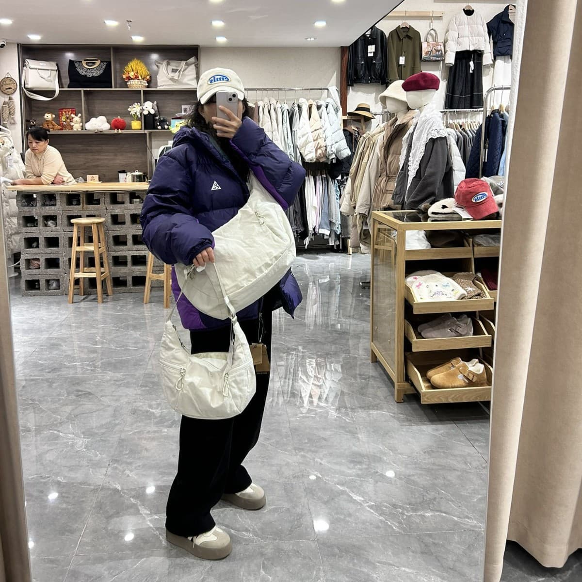 Unisex Small Multi-Pocket Lightweight Dumpling Bag with Adjustable Shoulder Strap, Handbag, Casual Relaxed Crossbody Bag for Commuting